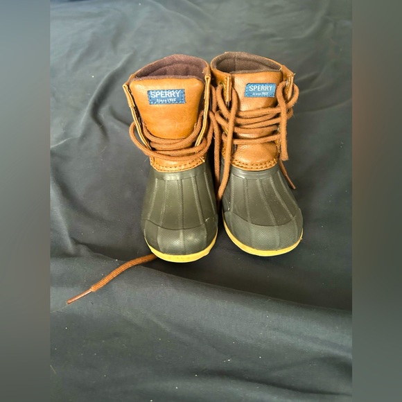 Toddler boys Sperry boots - Picture 1 of 3